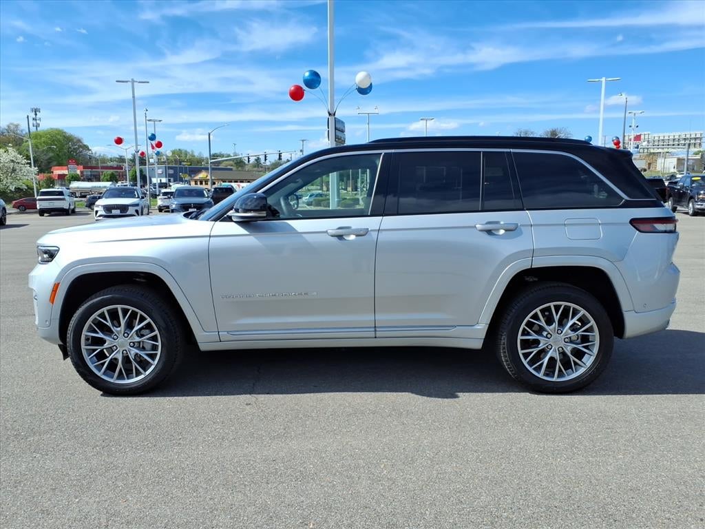 2025 Jeep Grand Cherokee Summit