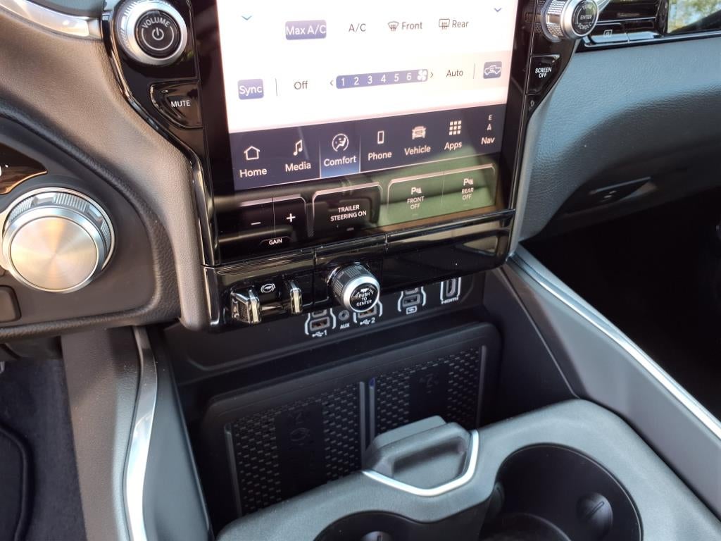 2025 RAM Ram 1500 Pickup Laramie - Photo 10