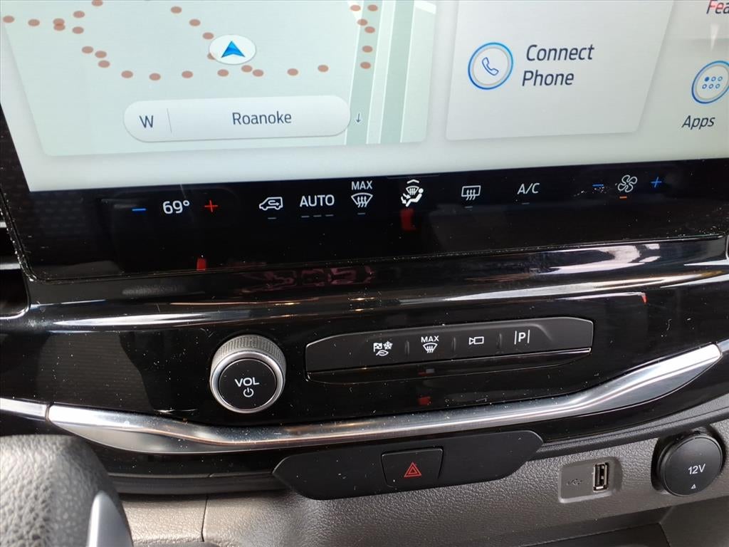 2023 Ford Transit Passenger Wagon XLT