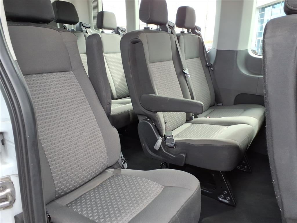 2023 Ford Transit Passenger Wagon XLT