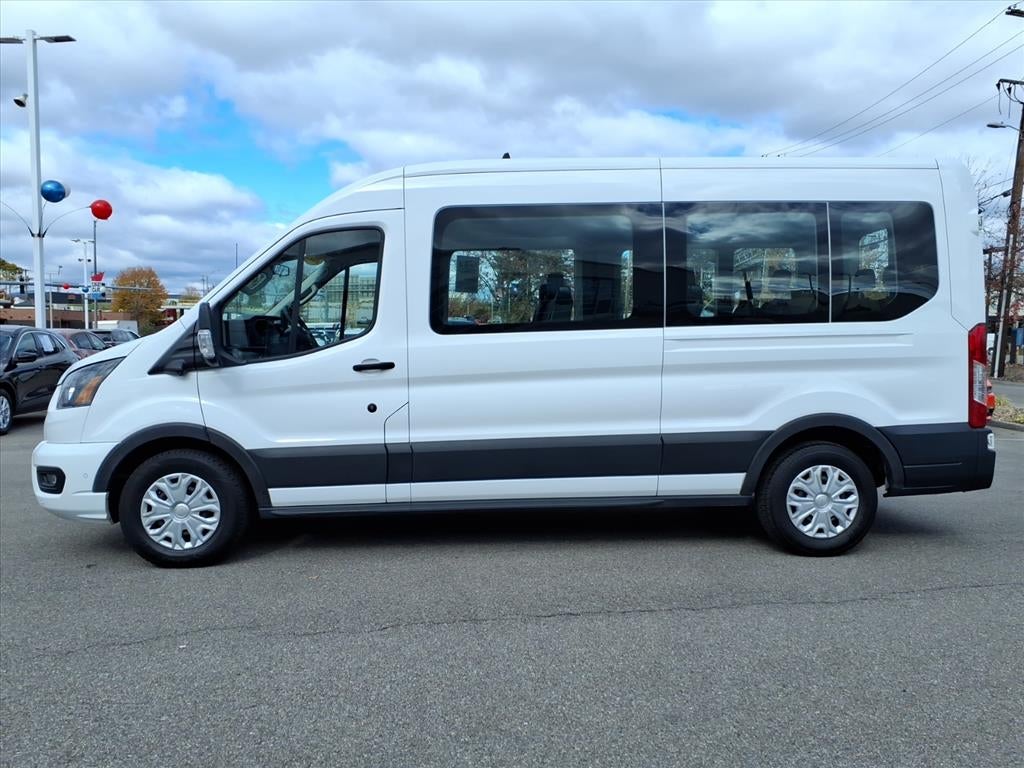 2023 Ford Transit Passenger Wagon XLT