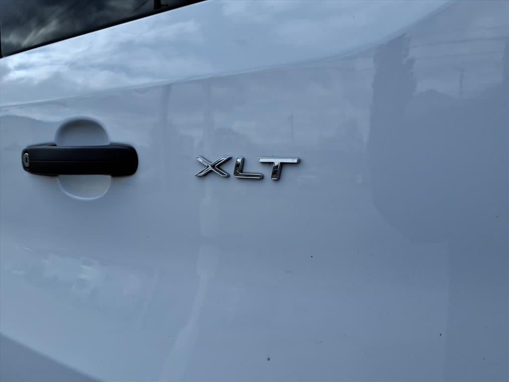 2023 Ford Transit Passenger Wagon XLT