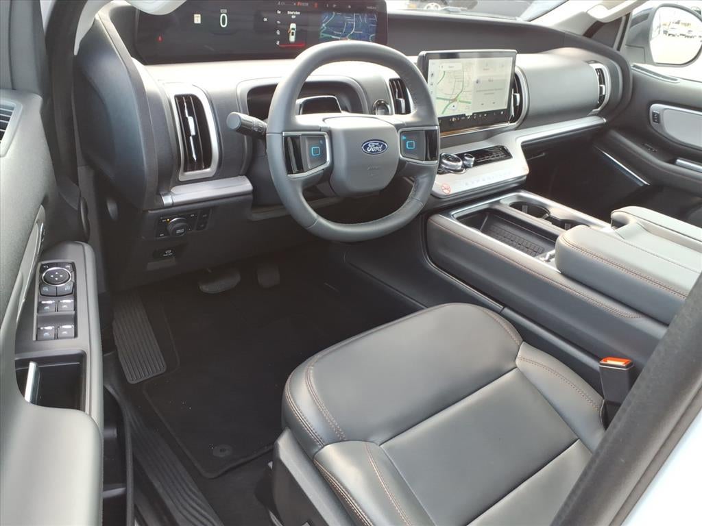 2025 Ford Expedition Max Base