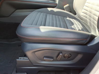 2025 Ford Explorer Base