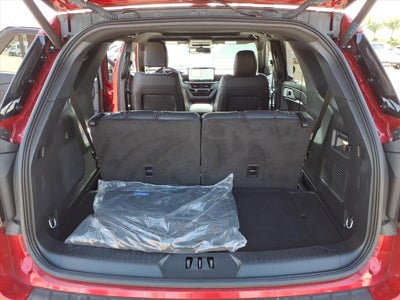 2025 Ford Explorer Base