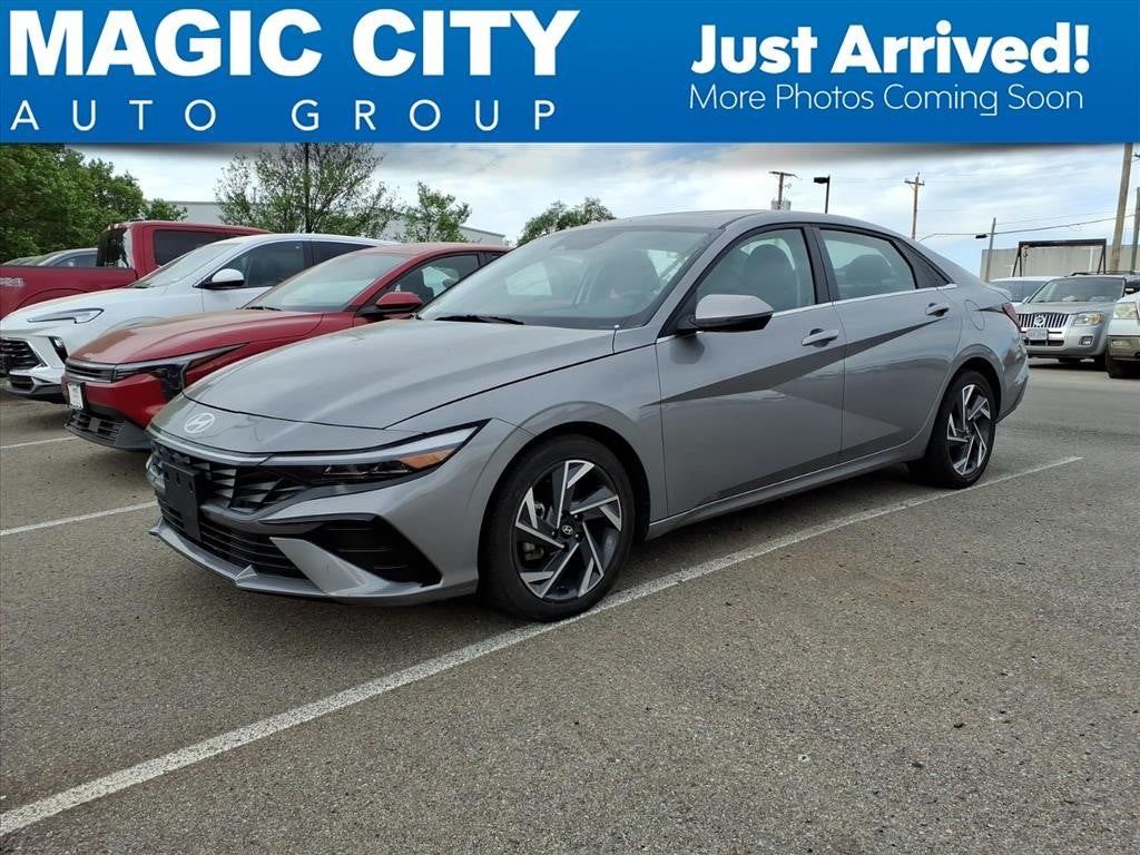 2025 Hyundai Elantra Limited