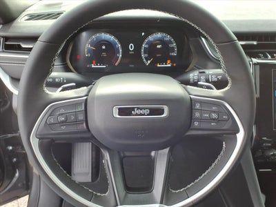 2025 Jeep Grand Cherokee Laredo