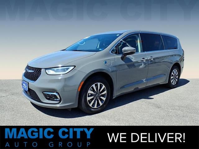 2023 Chrysler Pacifica Hybrid
