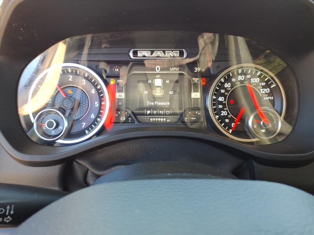 2019 RAM 1500 Laramie Crew Cab 4x2 5'7' Box