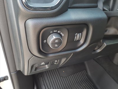 2023 RAM 1500 Big Horn Crew Cab 4x4 5'7' Box