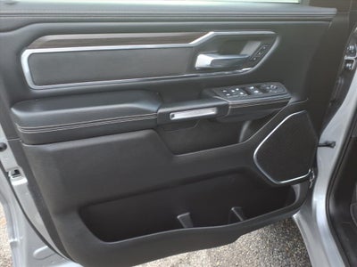 2025 RAM 1500 Laramie Crew Cab 4x4 5'7' Box