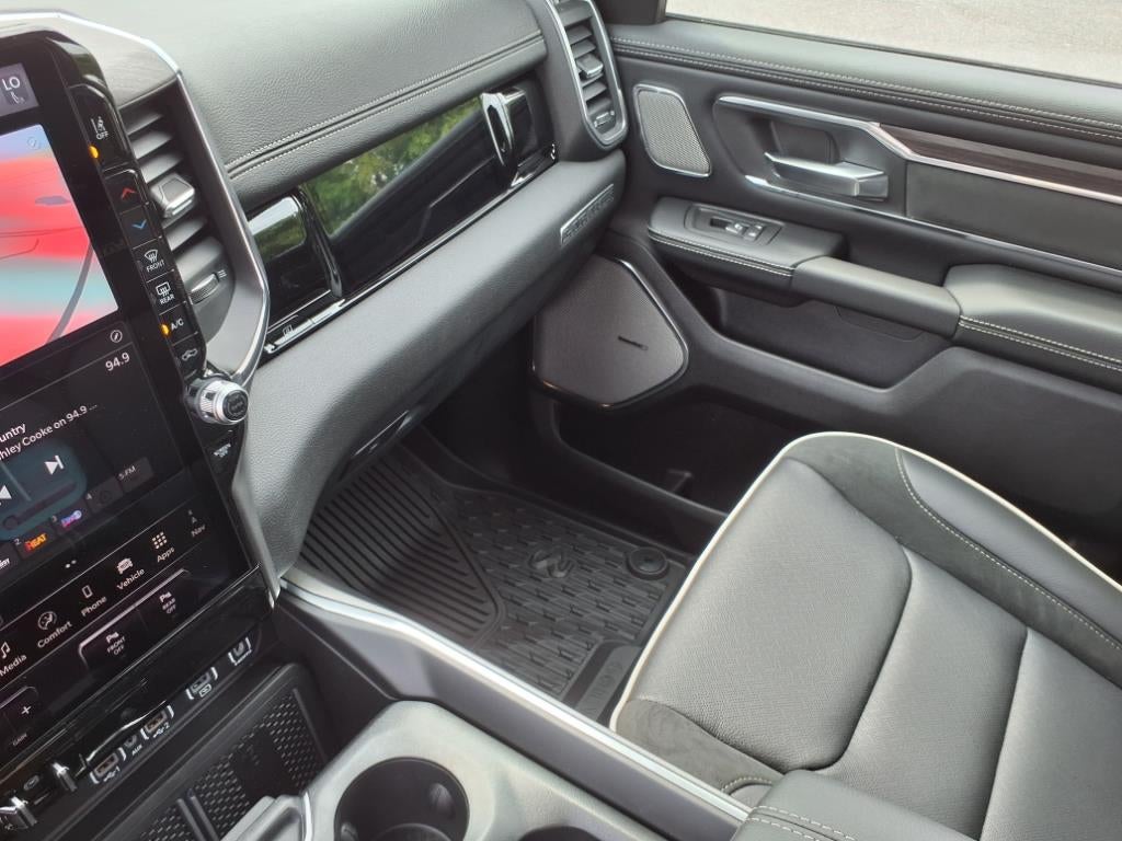 2025 RAM 1500 Laramie Crew Cab 4x4 5'7' Box