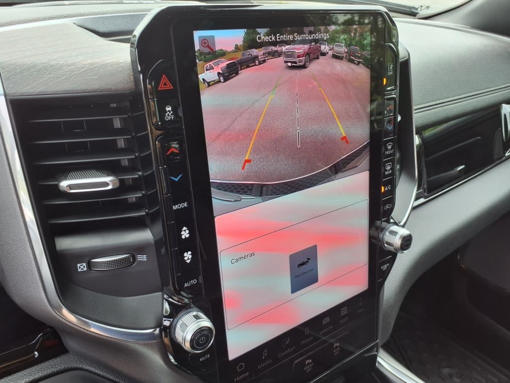 2025 RAM 1500 Laramie Crew Cab 4x4 5'7' Box