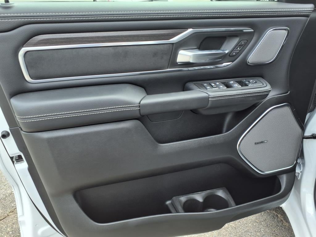 2025 RAM 1500 Laramie Crew Cab 4x4 5'7' Box