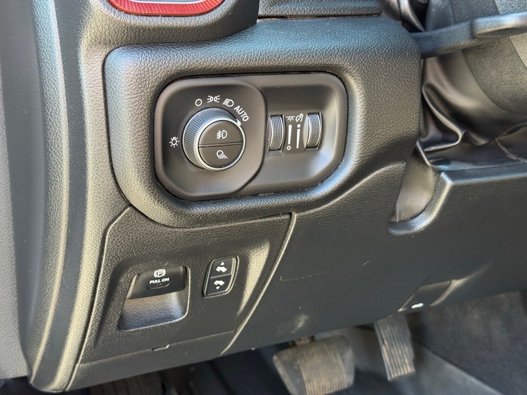 2025 RAM 1500 Rebel Crew Cab 4x4 5'7' Box