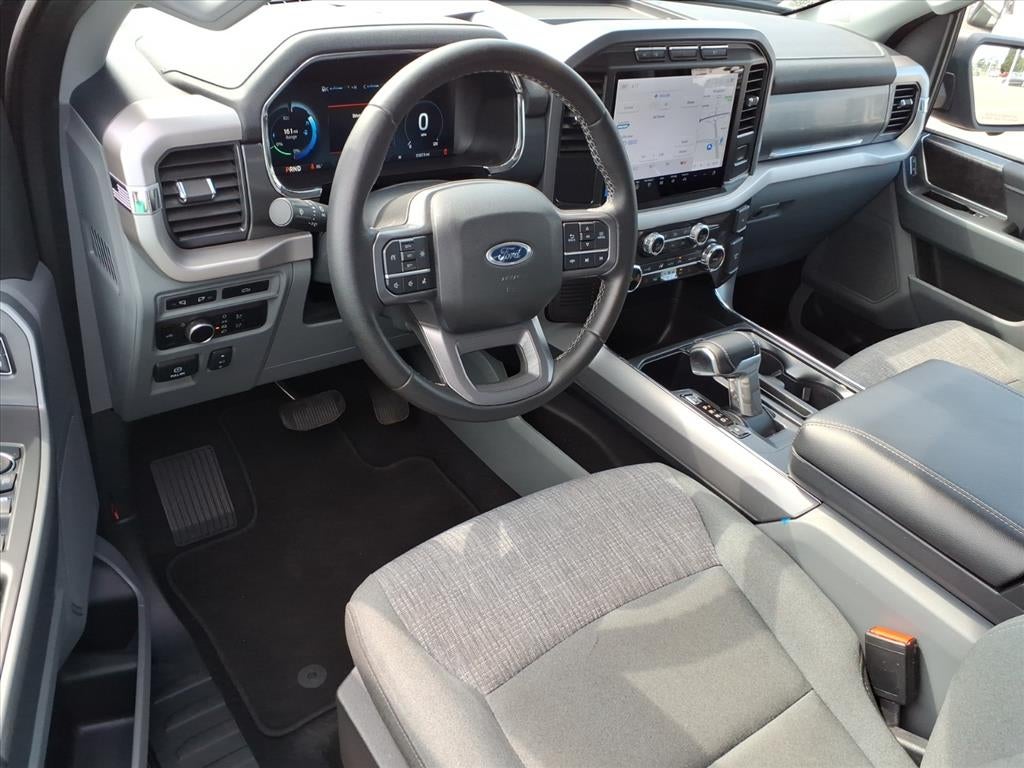 2023 Ford F-150 Lightning XLT