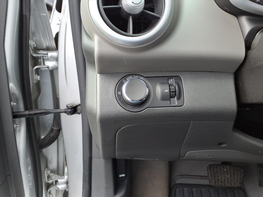 2020 Chevrolet Sonic FWD Sedan LT