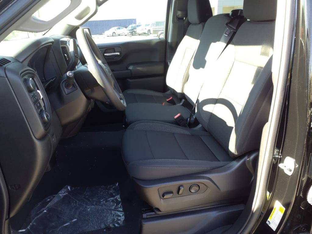 2024 Chevrolet Silverado 1500 4WD Crew Cab Short Bed Custom