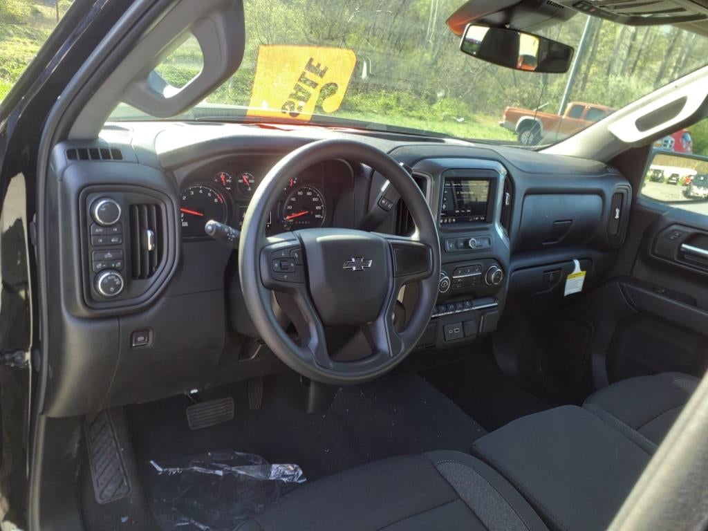 2024 Chevrolet Silverado 1500 4WD Crew Cab Short Bed Custom