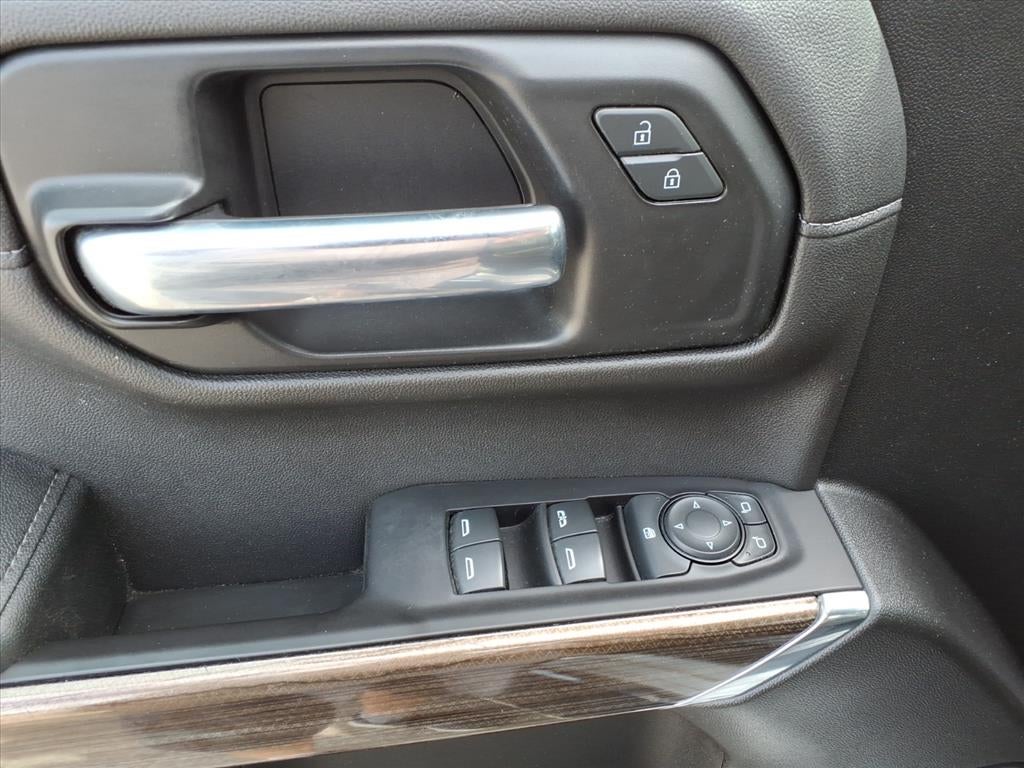 2020 Chevrolet Silverado 1500 4WD Crew Cab Short Bed RST