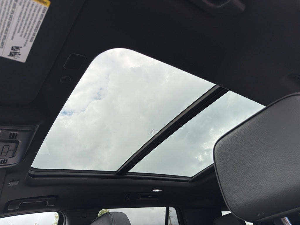 2024 GMC Yukon 4WD Denali