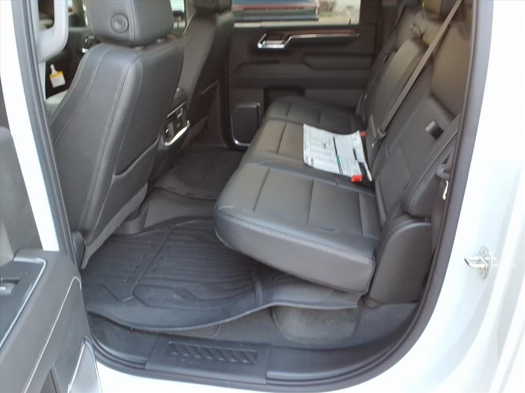 2024 GMC Sierra 2500HD 4WD Crew Cab Standard Bed Denali