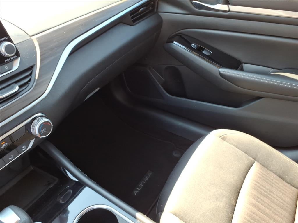 2023 Nissan Altima SV FWD