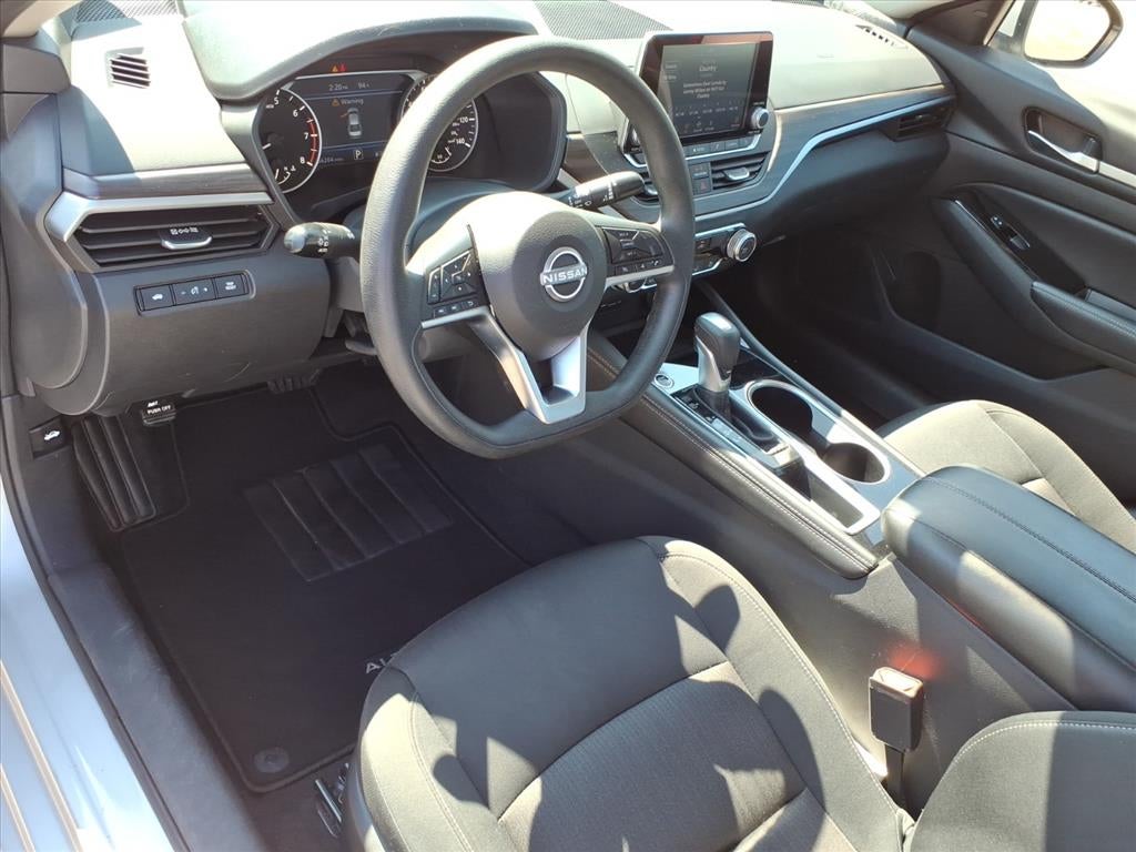 2023 Nissan Altima SV FWD