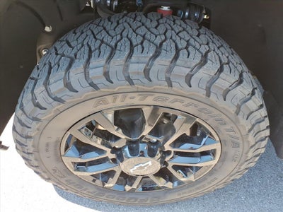 2025 Chevrolet Silverado 2500HD 4WD Crew Cab Standard Bed LT