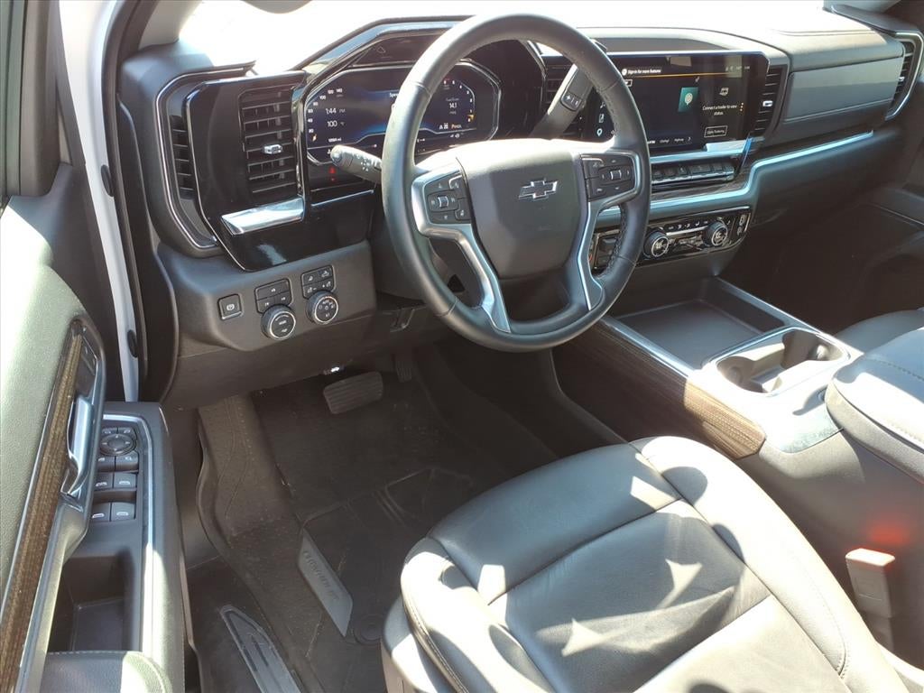 2025 Chevrolet Silverado 2500HD 4WD Crew Cab Standard Bed LT