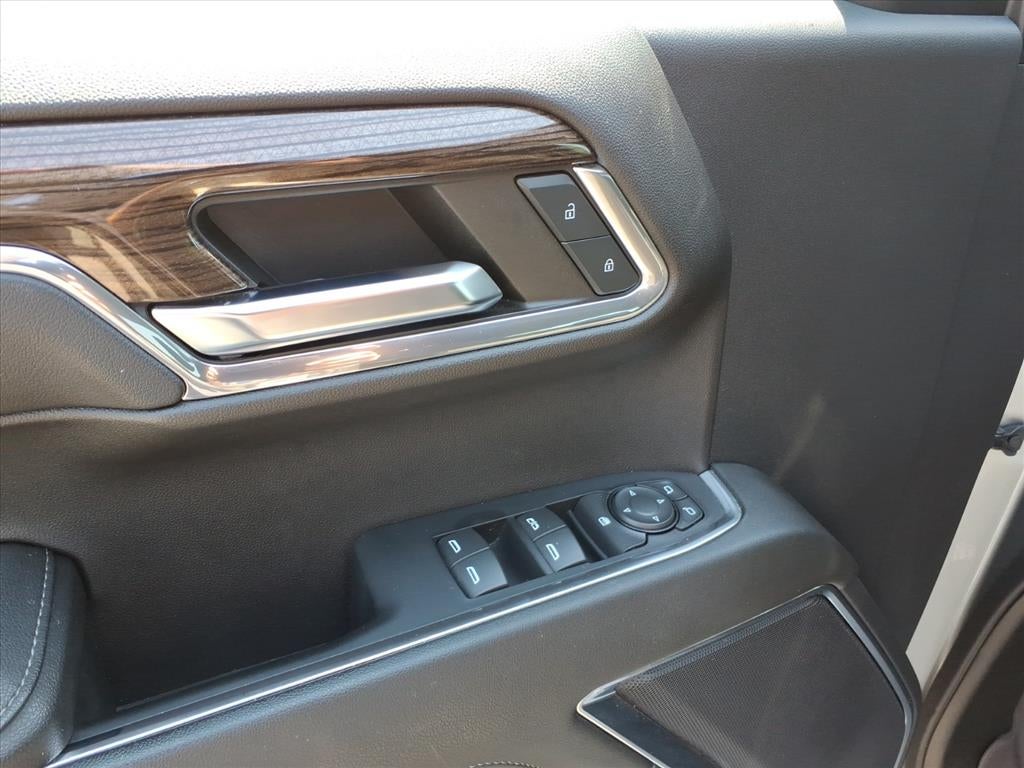 2023 Chevrolet Silverado 1500 4WD Crew Cab Standard Bed LT