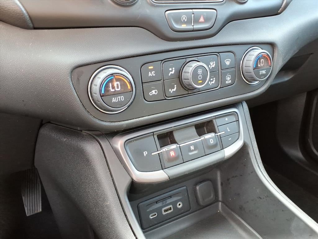 2024 GMC Terrain AWD AT4
