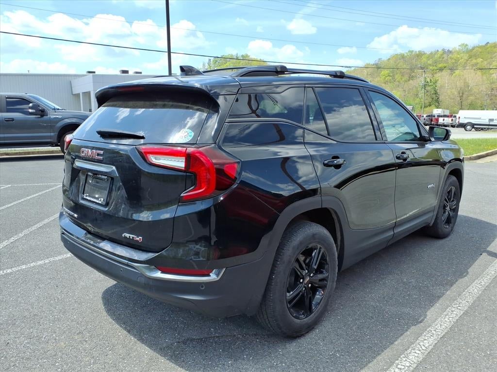 2024 GMC Terrain AWD AT4
