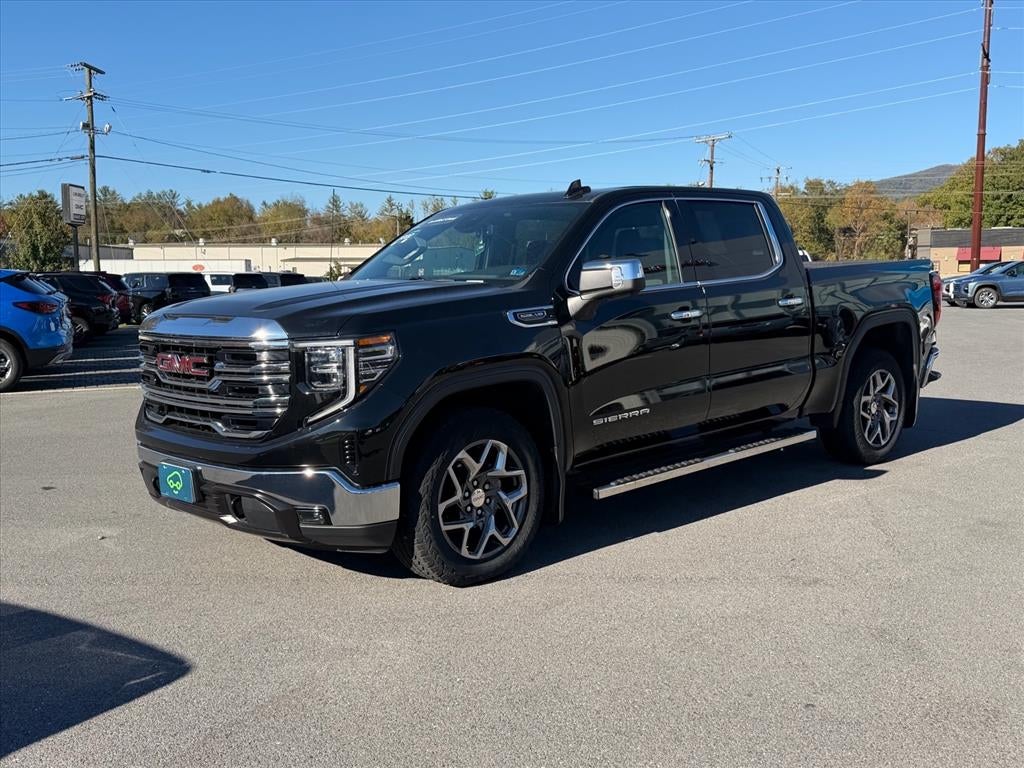 2022 GMC Sierra 1500 2WD Crew Cab Short Box SLT