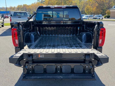 2022 GMC Sierra 1500 2WD Crew Cab Short Box SLT