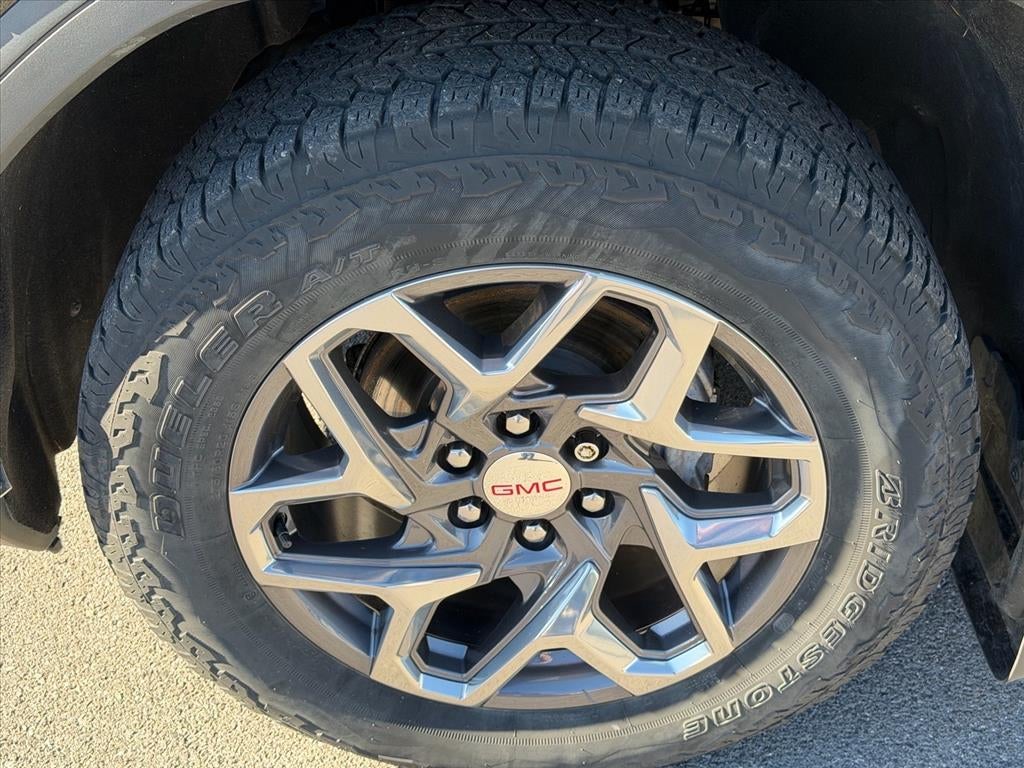 2022 GMC Sierra 1500 2WD Crew Cab Short Box SLT
