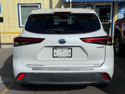 2022 Toyota Highlander Hybrid XLE