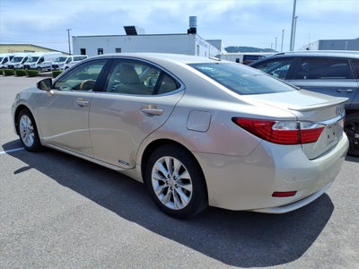 2013 Lexus ES 300h 300h
