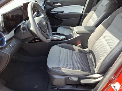 2025 Chevrolet Trax FWD LT