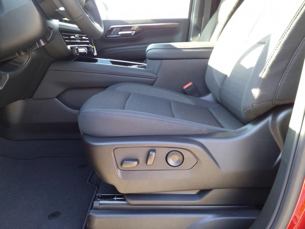 2025 Chevrolet Tahoe LS